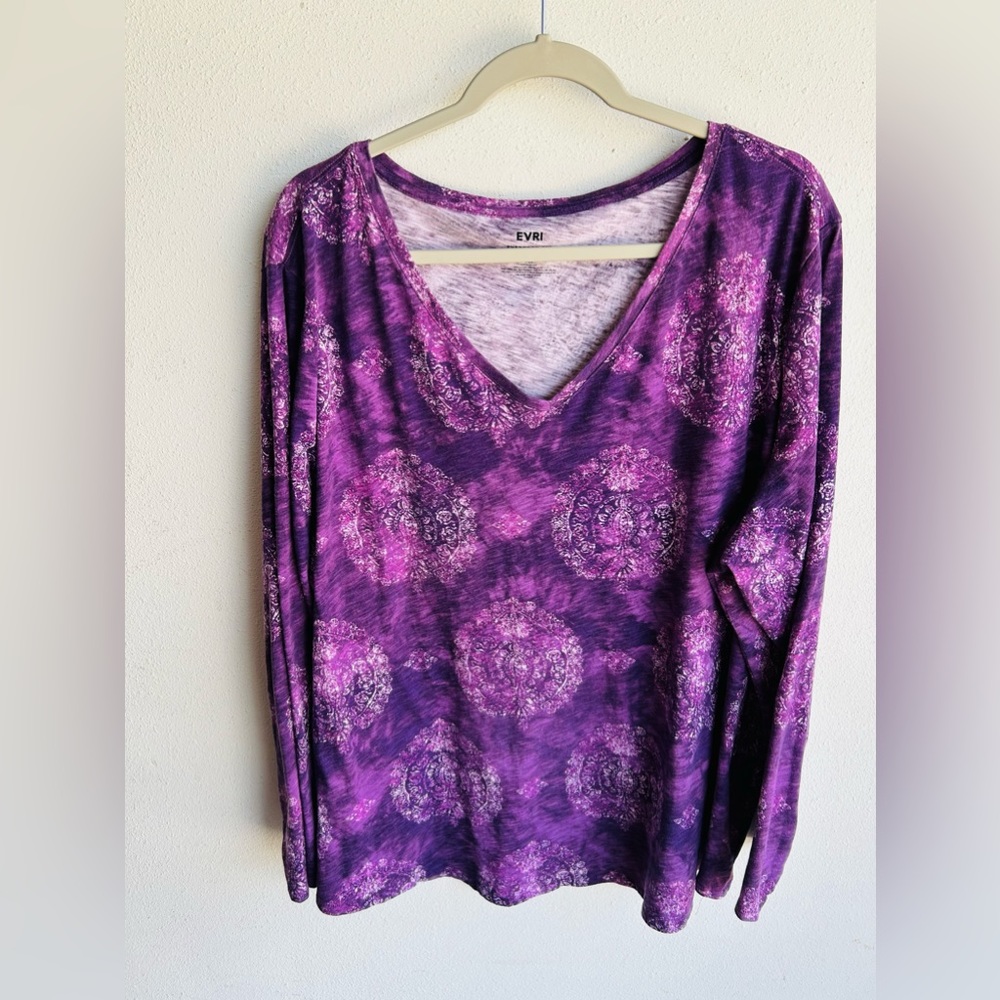 EVERI PLUS SIZE BLOUSE